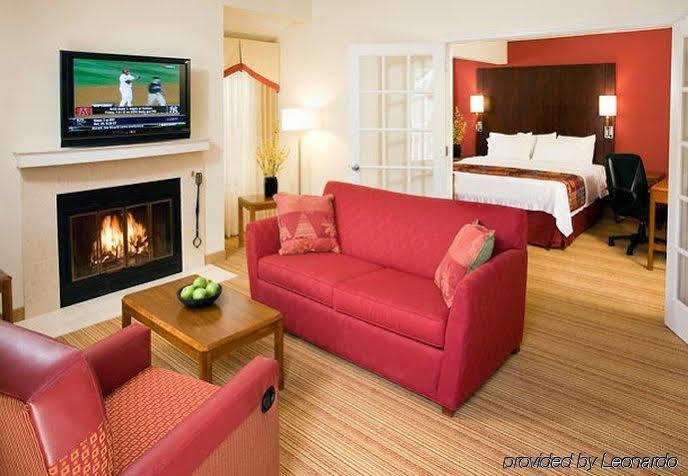 Residence Inn Irvine Spectrum Eksteriør billede